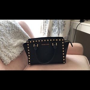 Beautiful Michael Kors used once purse!